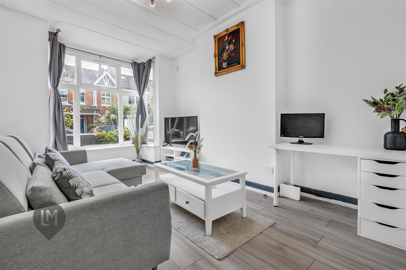 Property Image 415844d8-05be-4451-96d9-4806912385ad