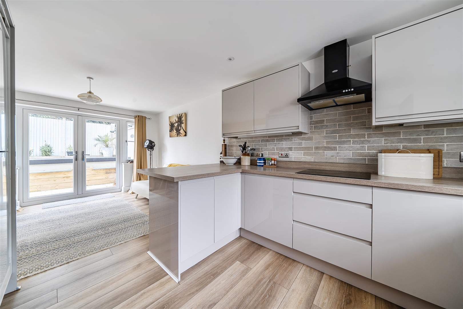 Property Image 41756d75-b8bf-4afb-9f94-ee16c69a7f5f