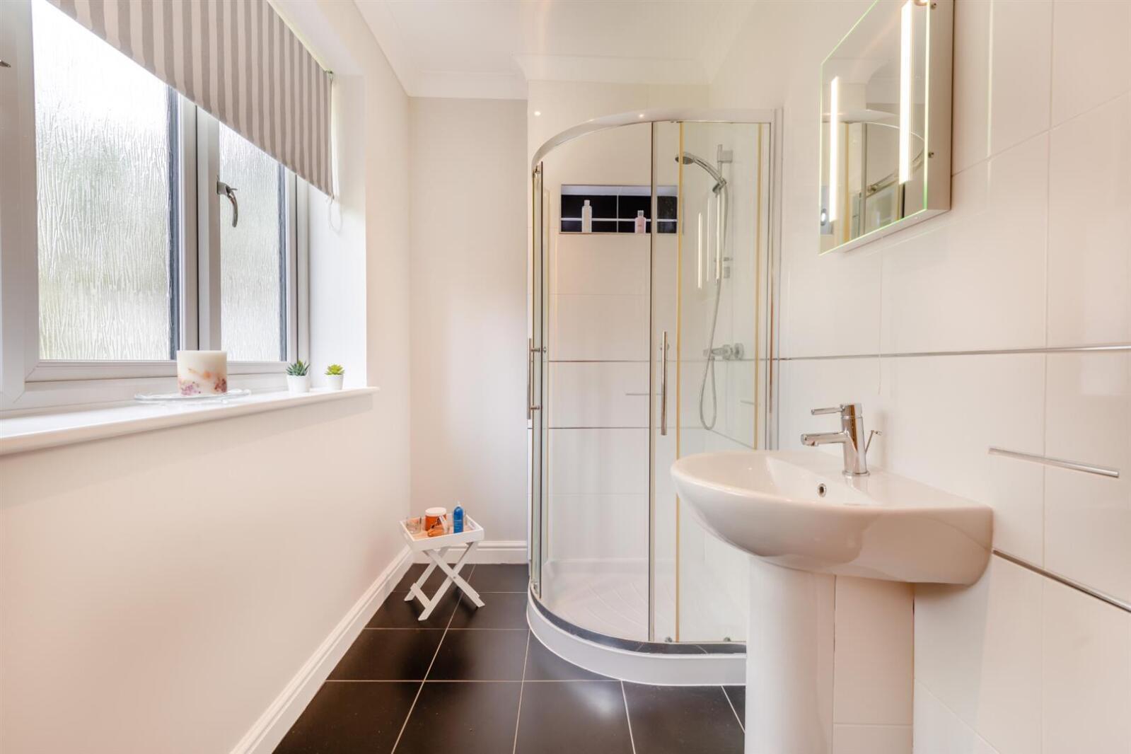 Property Image 4176e5f5-da9e-48a1-b914-64a5b5177c81