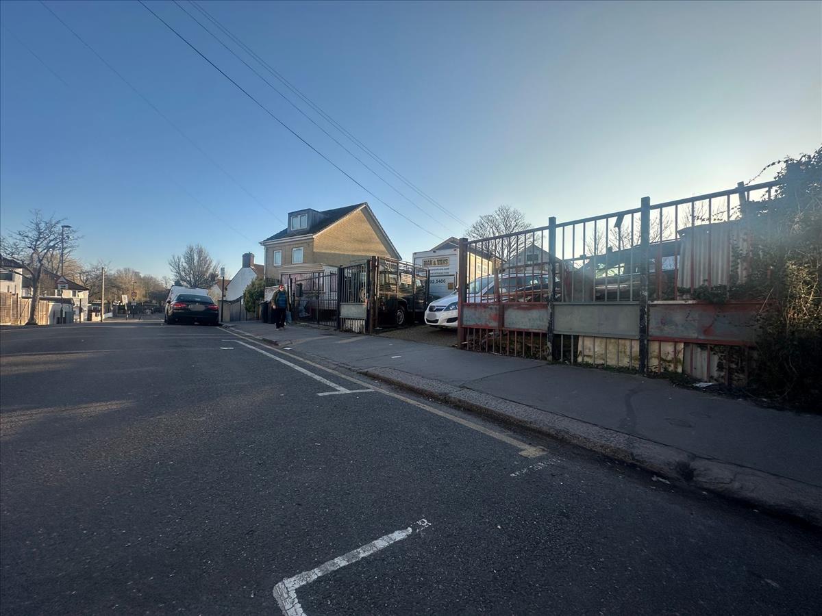 Property Image 417fe8f5-dab2-439a-83d0-bb49e132ce55