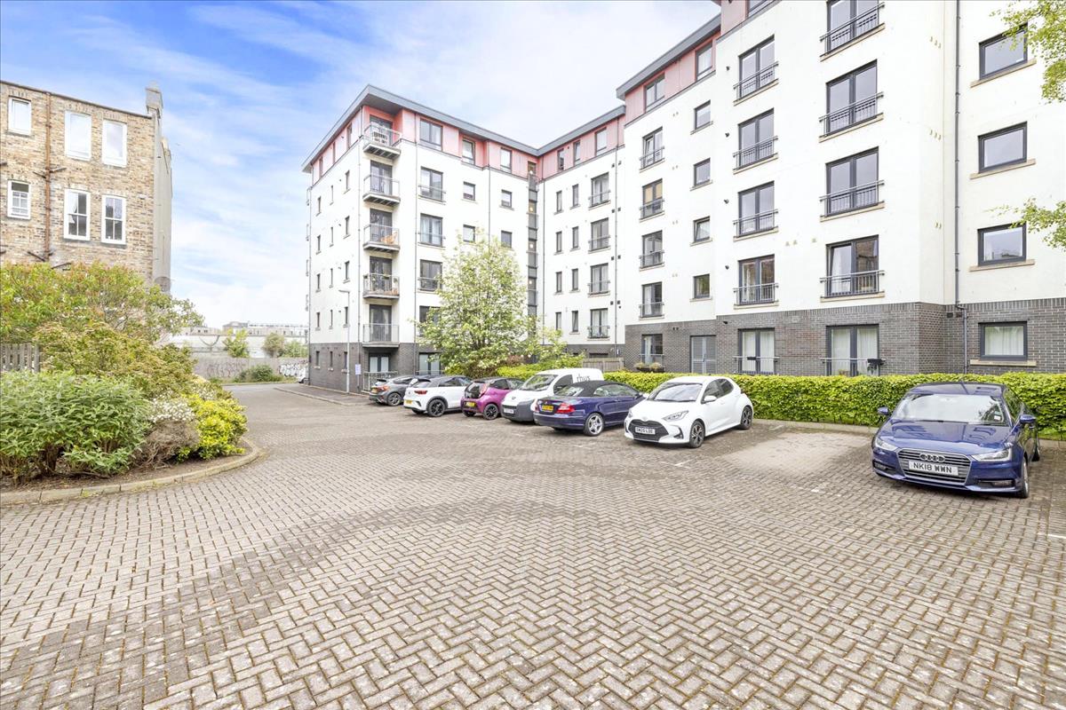 Property Image 41b02383-8859-4d0c-b425-758bc71cbd67