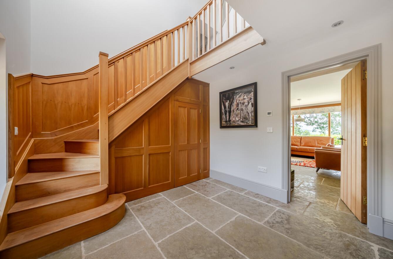 Property Image 41d5f6cf-b420-43c6-96ab-e58e6229340e