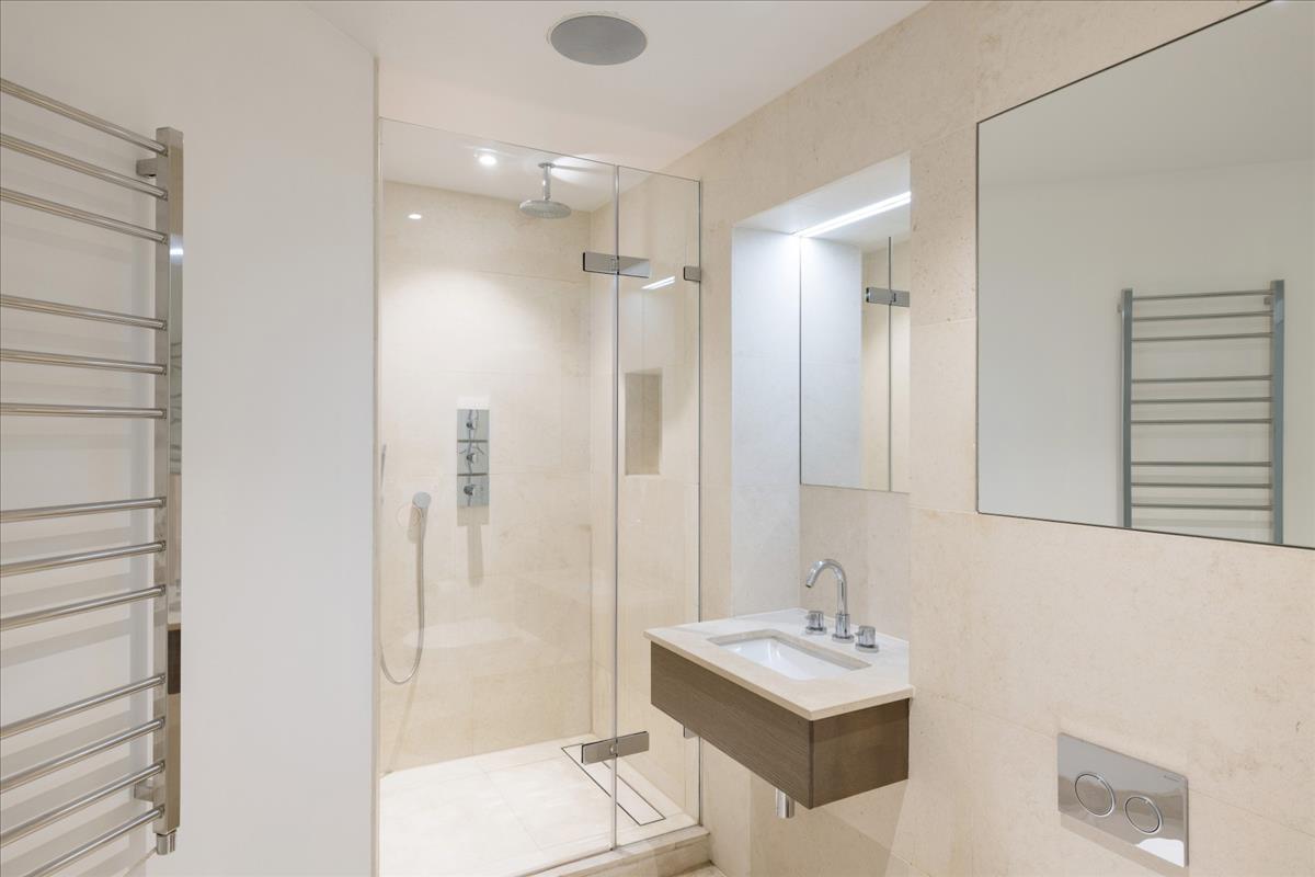 Property Image 41db9e3e-794f-4bc1-bfa2-572de04c54ff