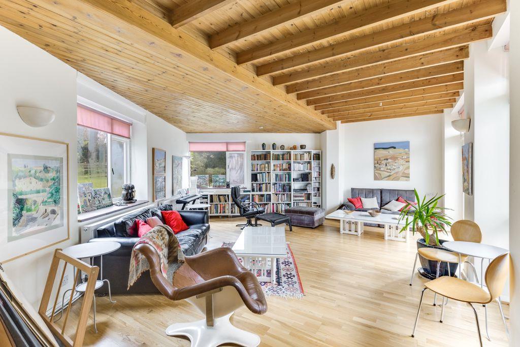 Property Image 41e702fc-e9ee-4c8b-9c9d-7802bda52762