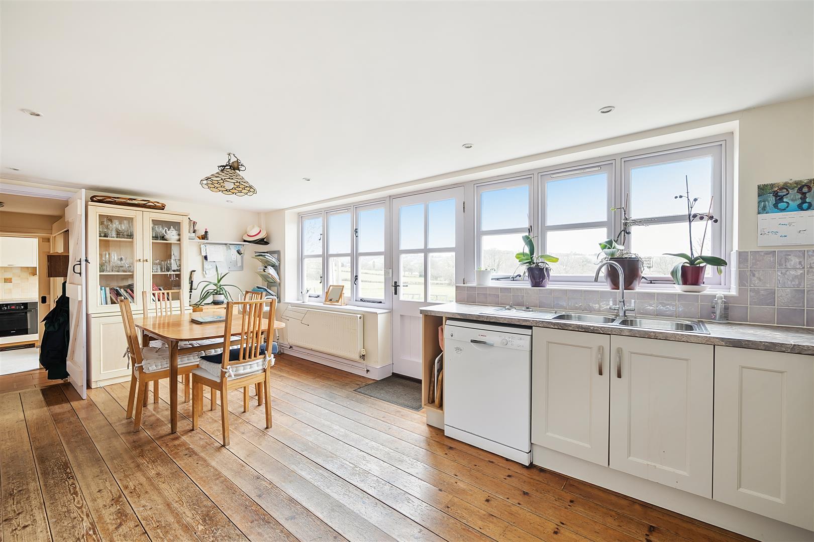 Property Image 41ef417c-94ac-473c-992b-2242e67d7cf6