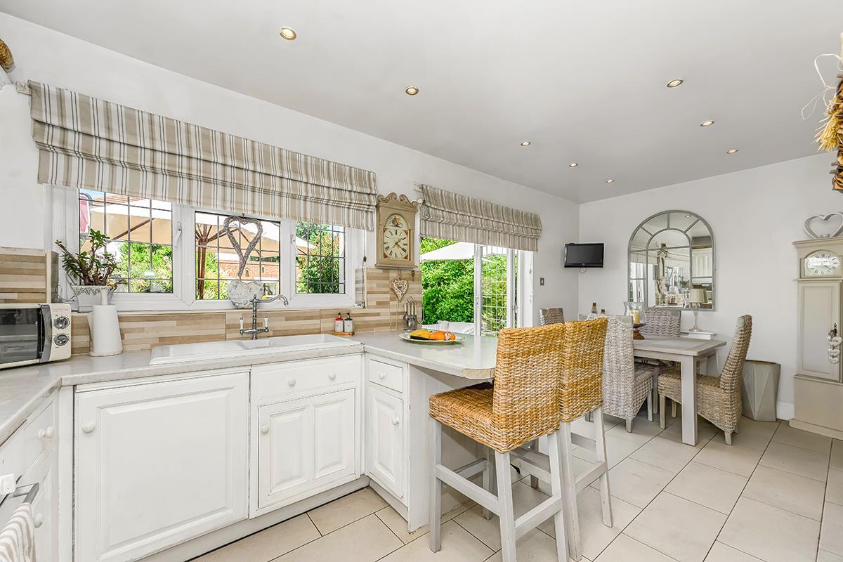 Property Image 41f5e7e7-e5bc-4b1c-95cf-624db0131dc0