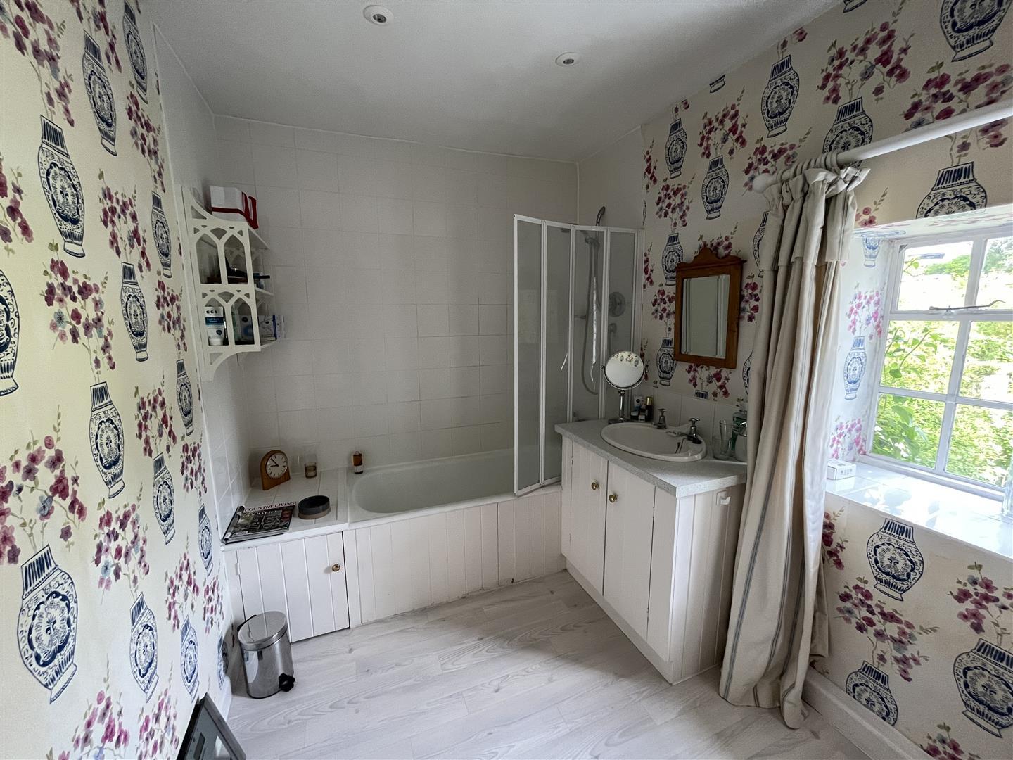 Property Image 42129722-a840-42e5-a4bb-55846795cbf6