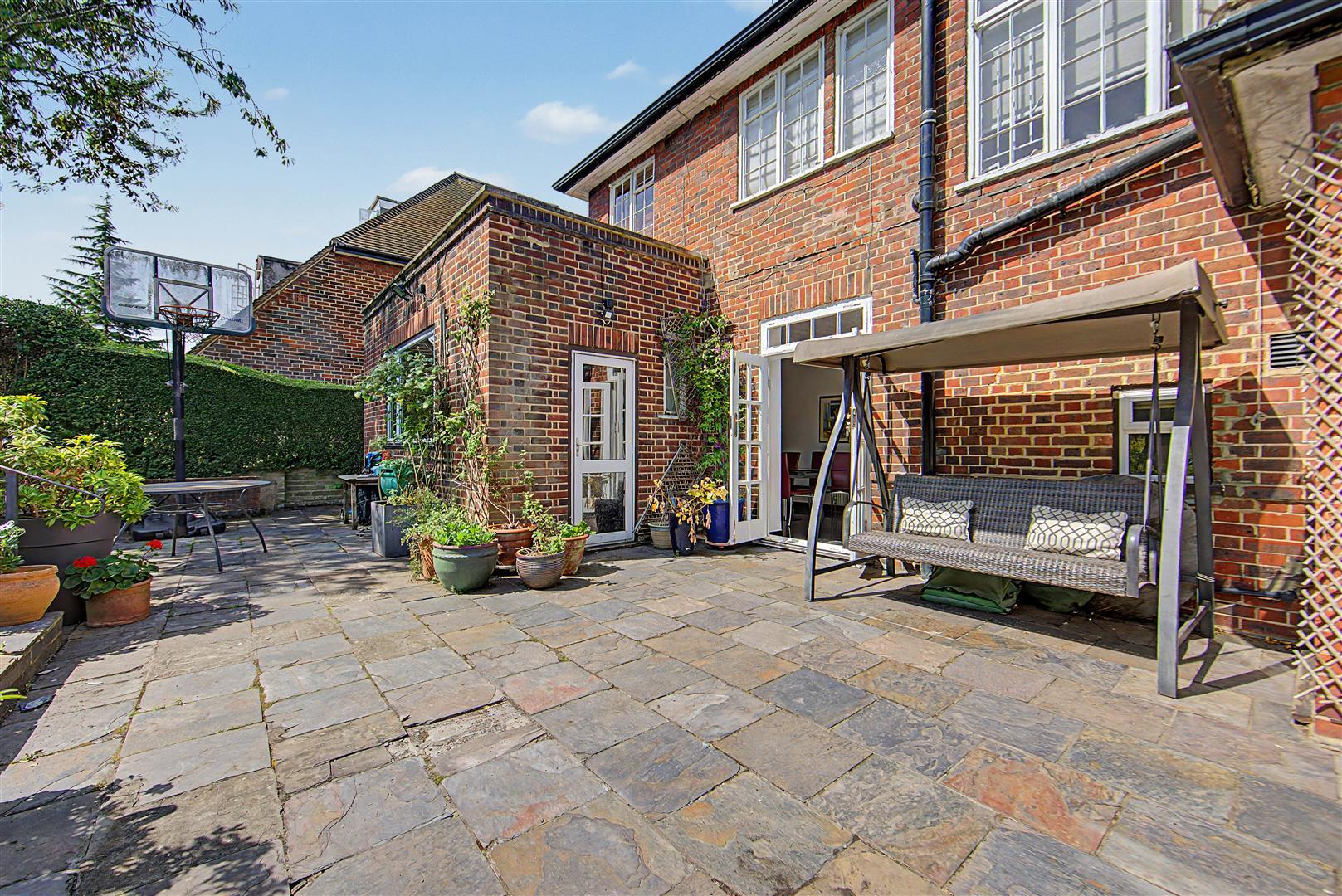 Property Image 4223d75b-2bfc-4c19-ab06-c1d4a18a4411