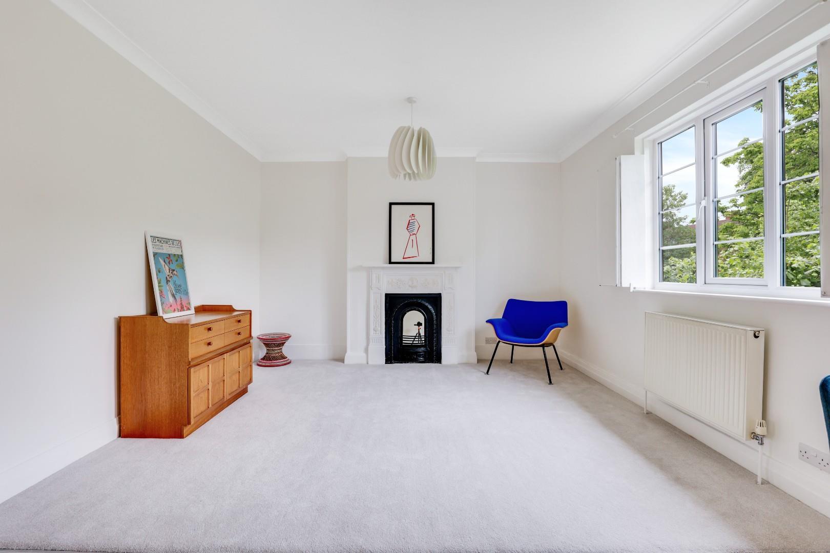 Property Image 422b4bf4-2758-4fb9-b813-bf91b8342c6c