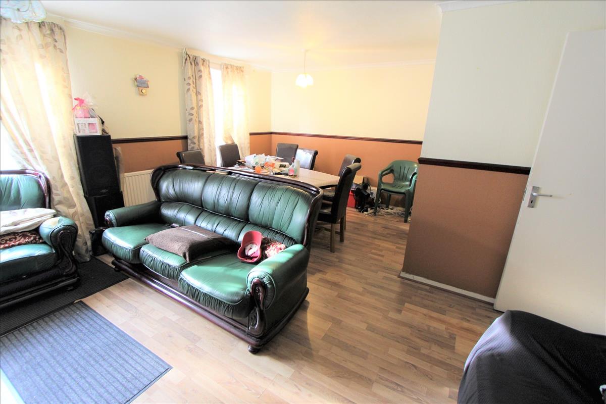 Property Image 422b91f5-ee38-4788-8037-e3a2862f0767