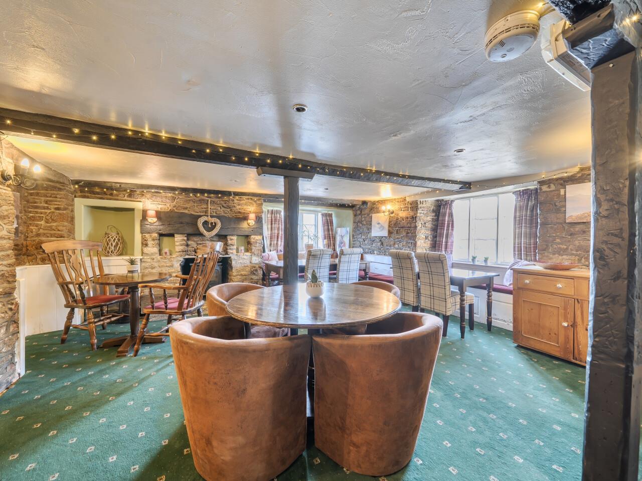 Property Image 4242770e-10bb-47ed-9de3-730b86eba025
