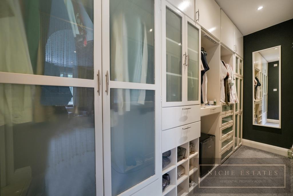 Property Image 4264a0ff-7c69-441b-8e5d-f593b8d86c54