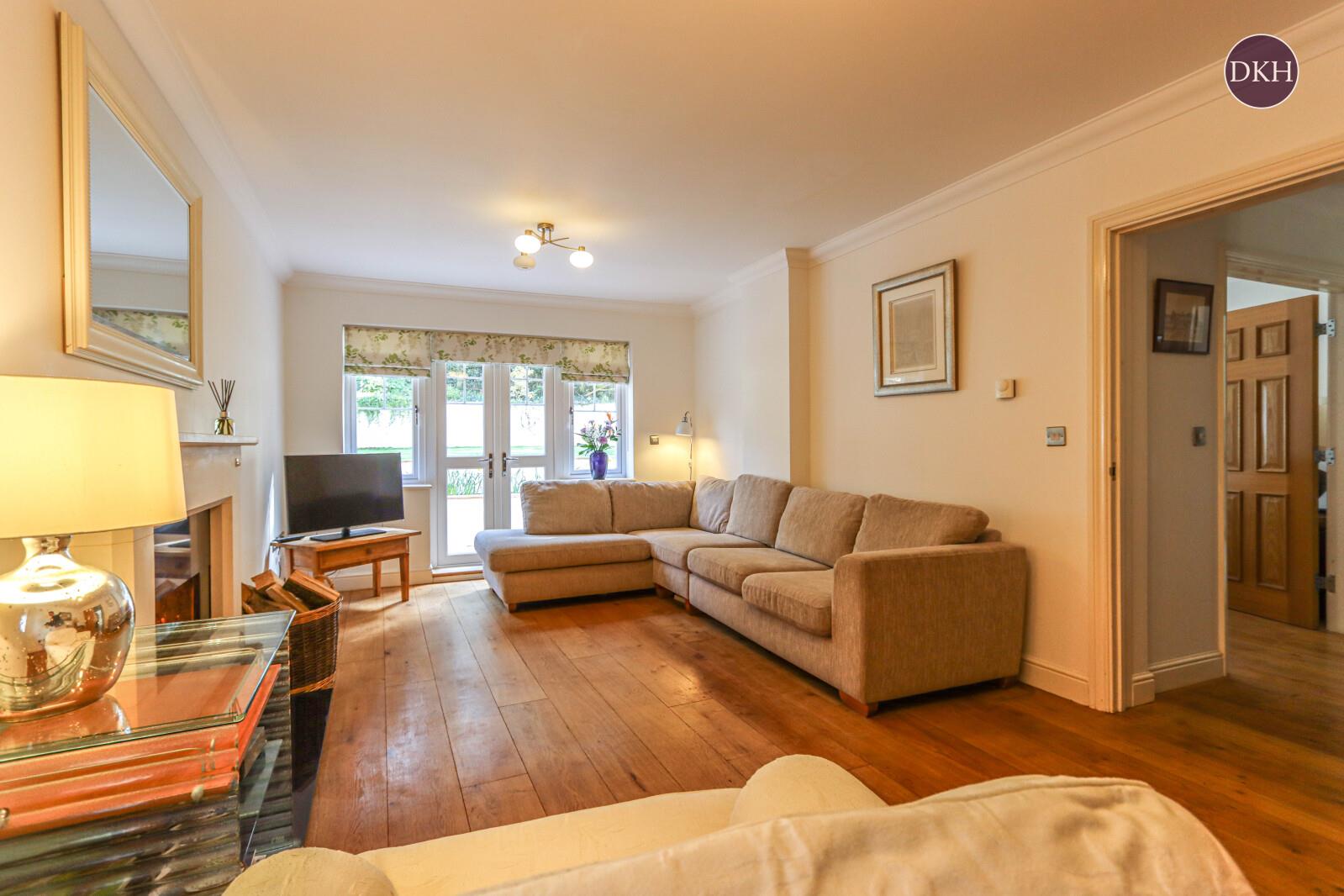 Property Image 426b9703-1c54-49d0-908b-55032dec5478