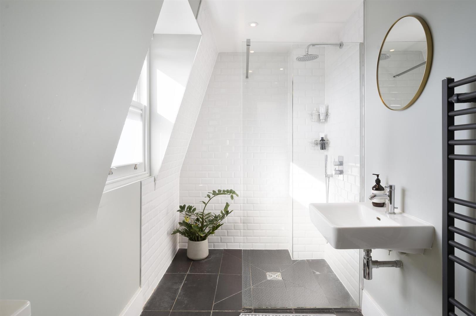 Property Image 4271eb18-39cb-4cef-8b4c-5c89105dfe1e