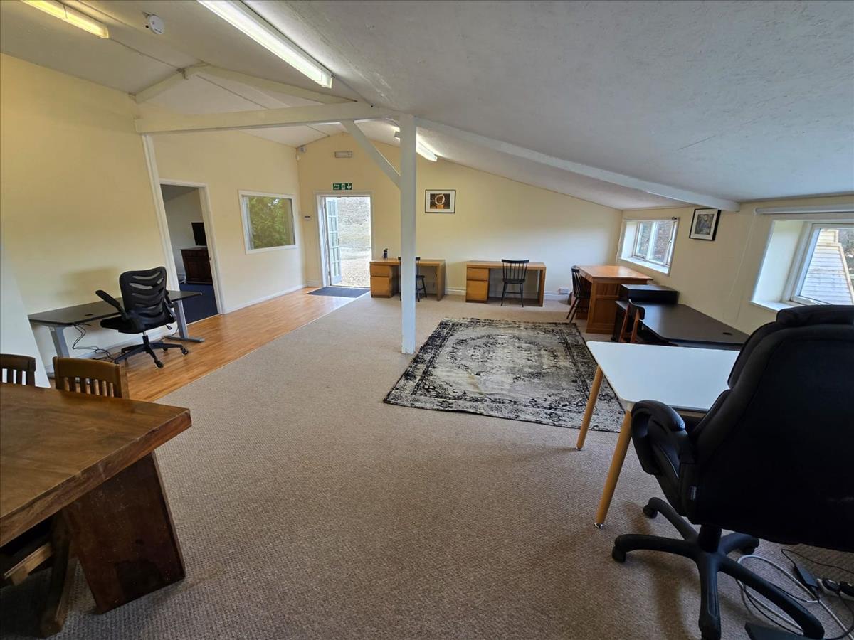 Property Image 4274e84d-68d2-4938-9850-fddafc3540e2