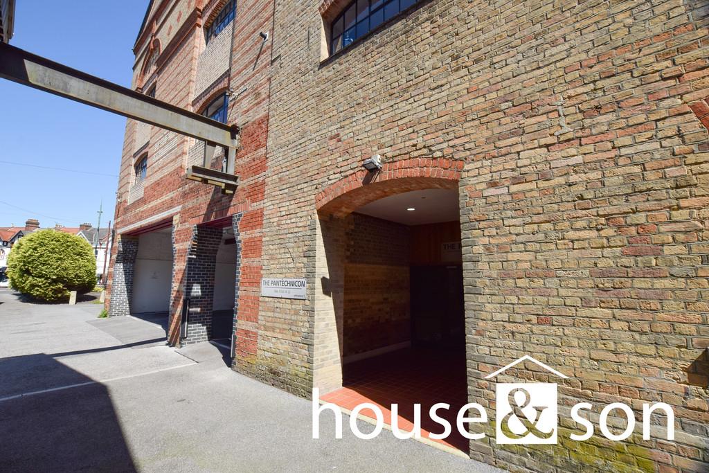 Property Image 4289cb16-8688-4fb3-bdb7-c09bd47364cc