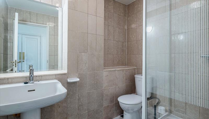 Property Image 428ae987-b485-44a4-b8f7-6a11724eeaea