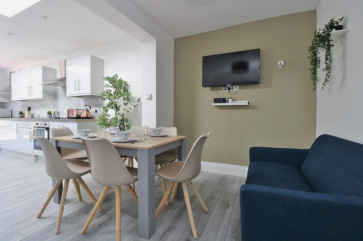 Property Image 429c7a5d-8f86-4511-a0a9-7d28bd769aa2