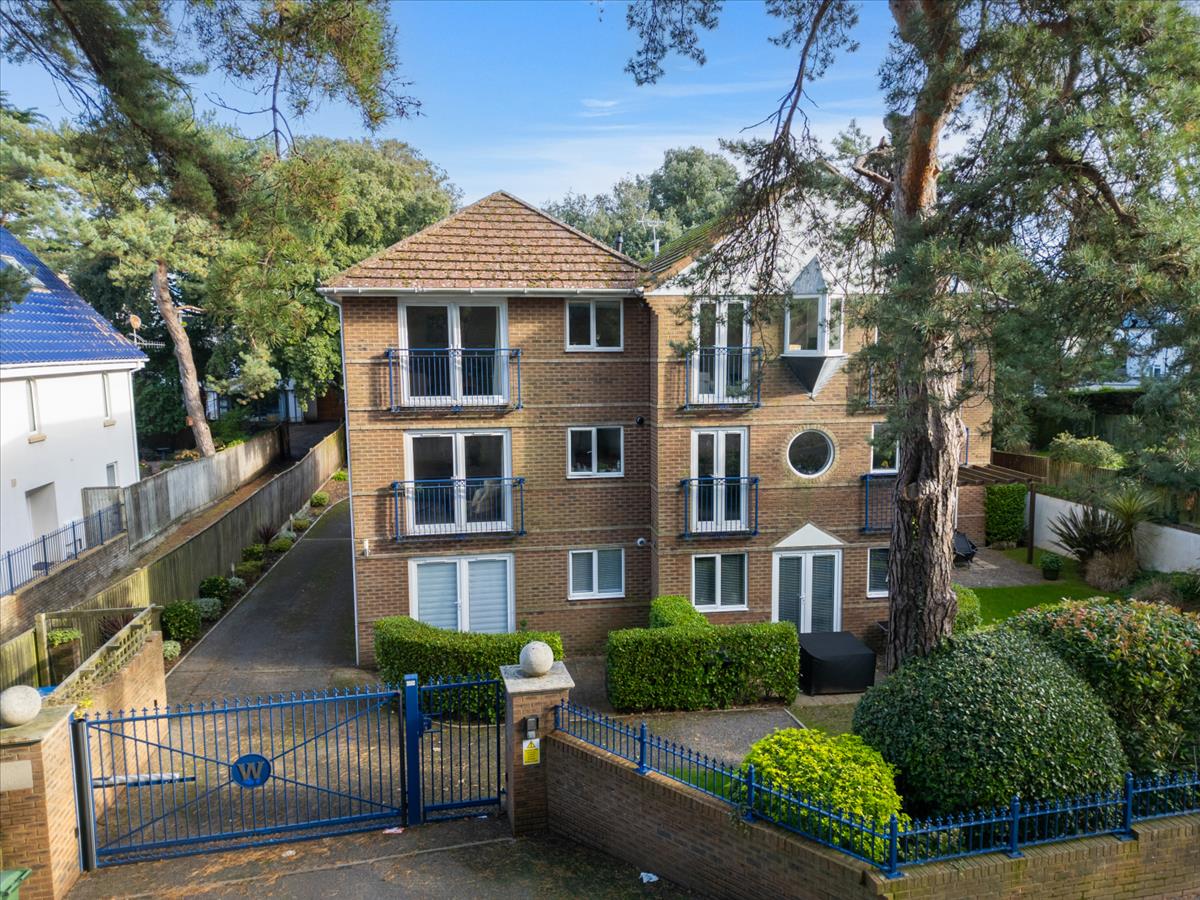 Property Image 42ad6f10-86c4-4d13-b684-98336fcfdbab