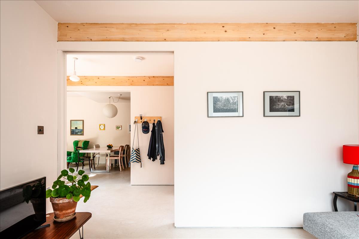 Three bedroom freehold modern house for sale in London Fields, Hackney, London, E8