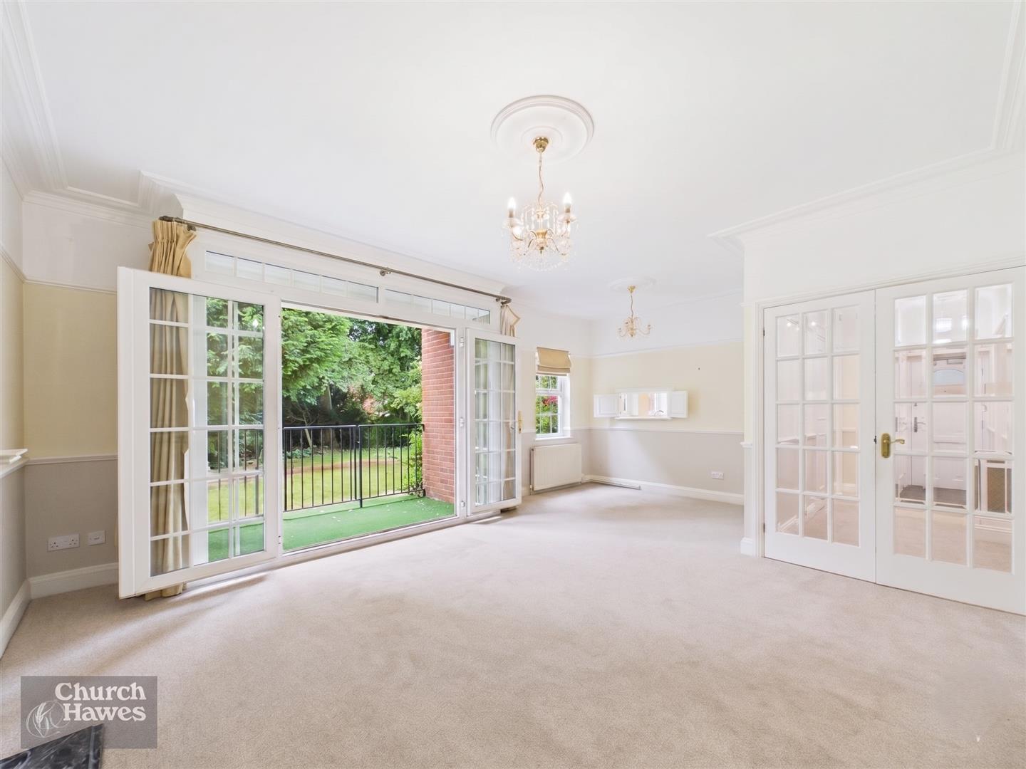 Property Image 42c443b6-4920-48b5-9413-2e0943987860