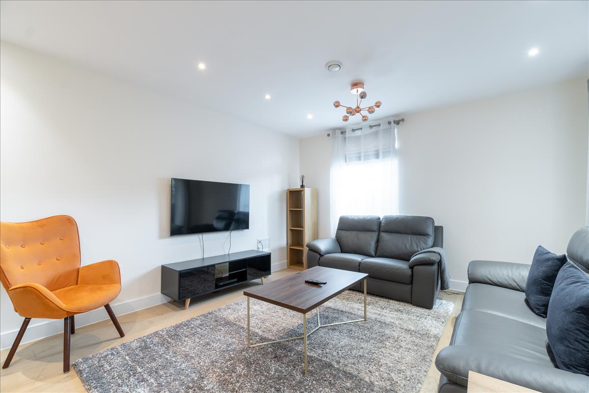 Property Image 42c53af3-aa88-4a00-91b4-9e3bc28898ed