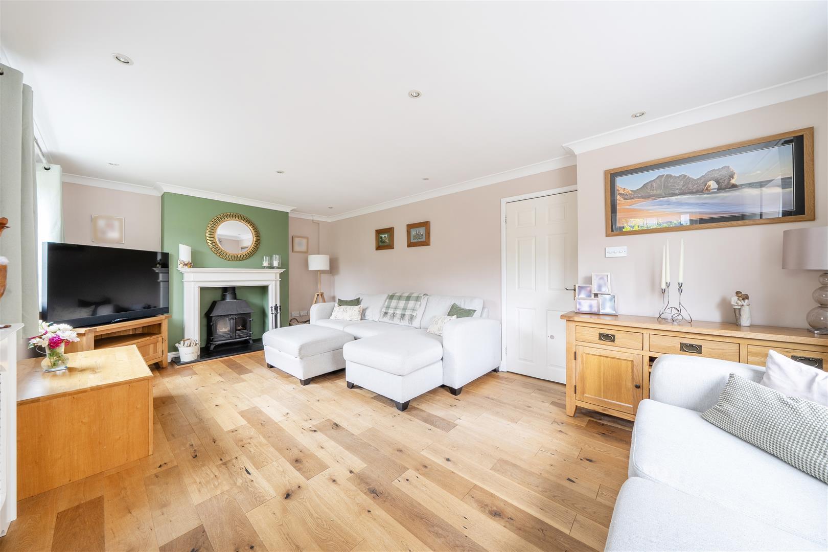 Property Image 42cacde0-9645-4bec-ac79-24409d99e4fc