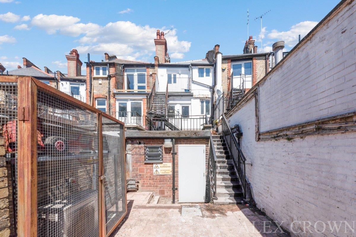 Property Image 42e36d96-bff5-4ea5-91d4-0217271d5fc2