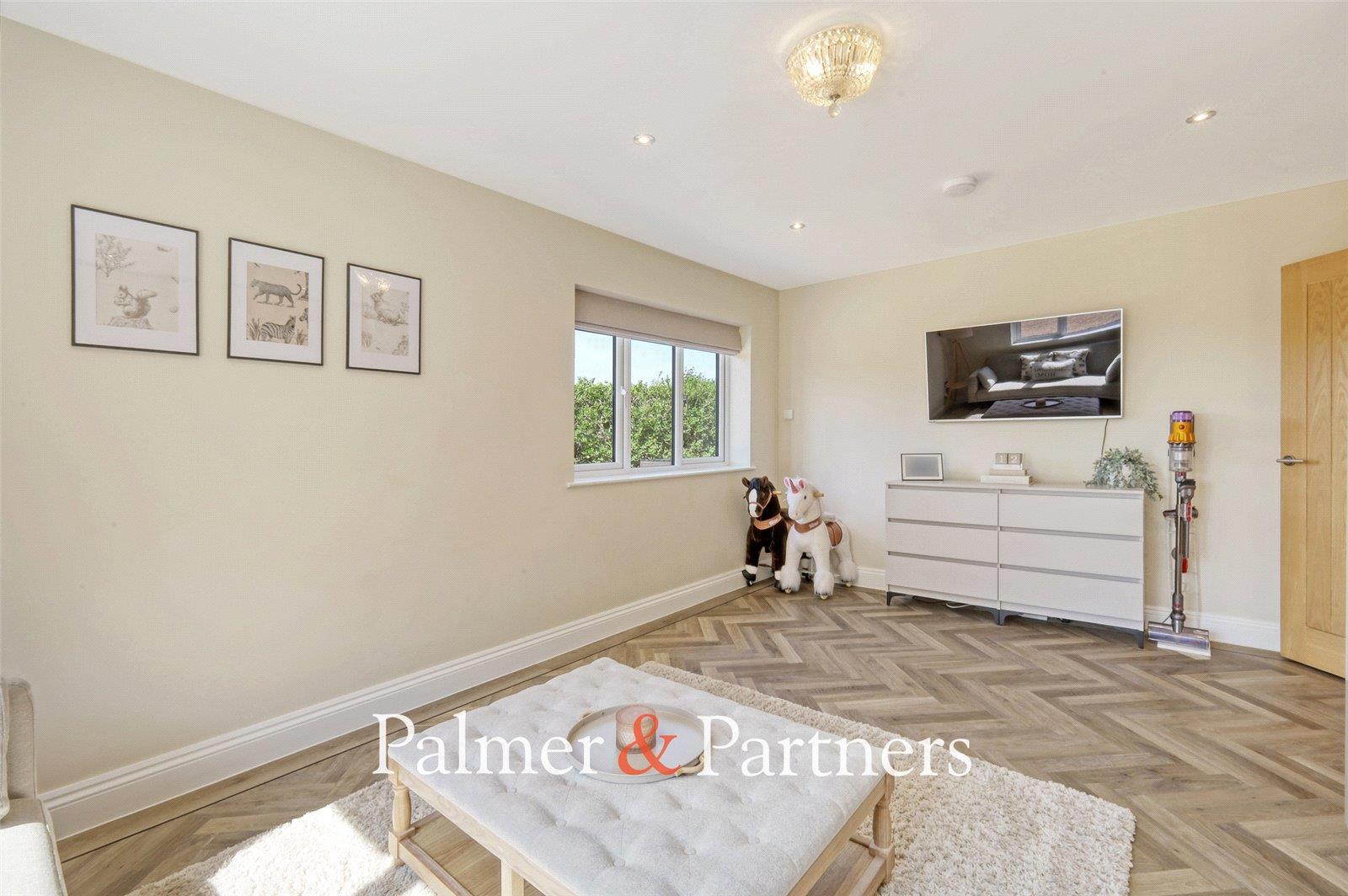 Property Image 42e41abe-2441-4a8b-a8f8-afd6866a47bf