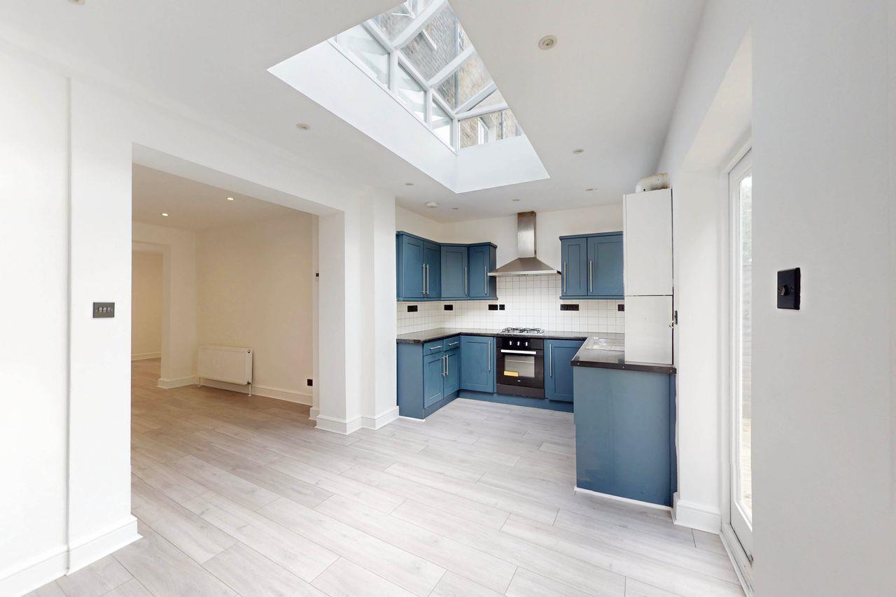 Property Image 42e422ff-1af0-4e1b-bed5-72d06dae9fa7