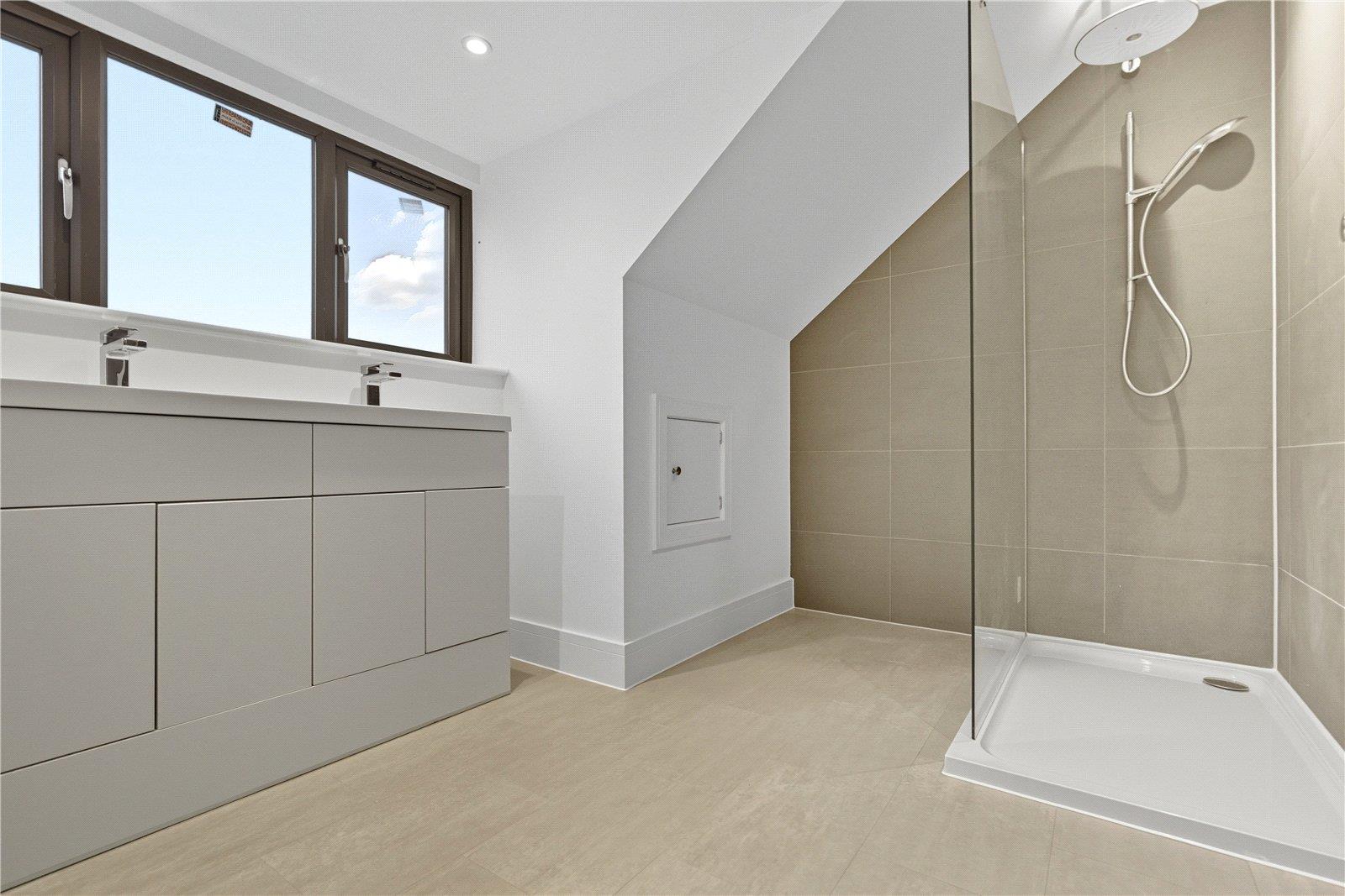 Property Image 42ec6a23-3b9d-41bf-bc29-7792d5de79c4