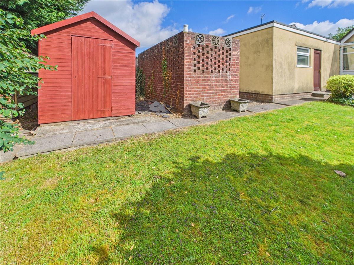 Property Image 42f39d76-26ad-4d45-ad20-8fa9b158fe77