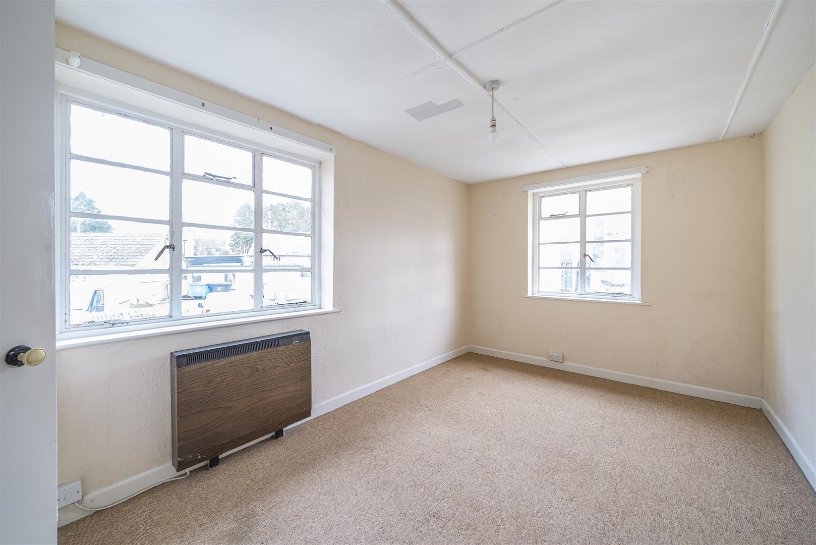 Property Image 42fa1040-e2c5-40a8-a813-9beff6c4b88b