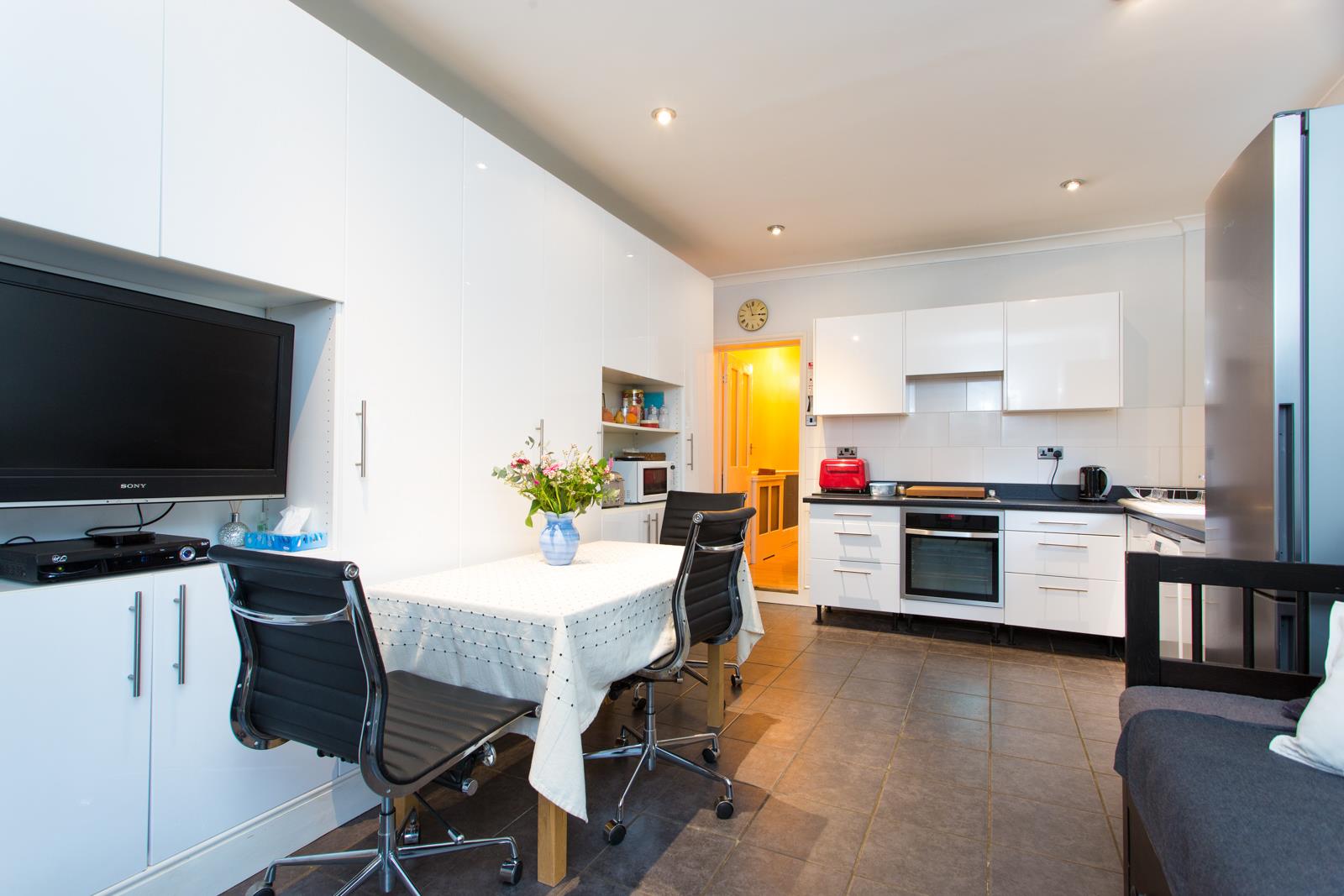 Property Image 43041969-dced-4542-8561-19e0c1b5ffef