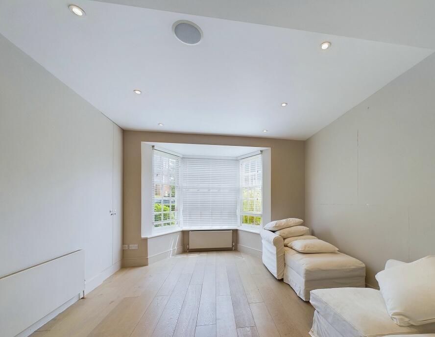 Property Image 4317aad8-7ed1-4507-992d-2823957e85c1