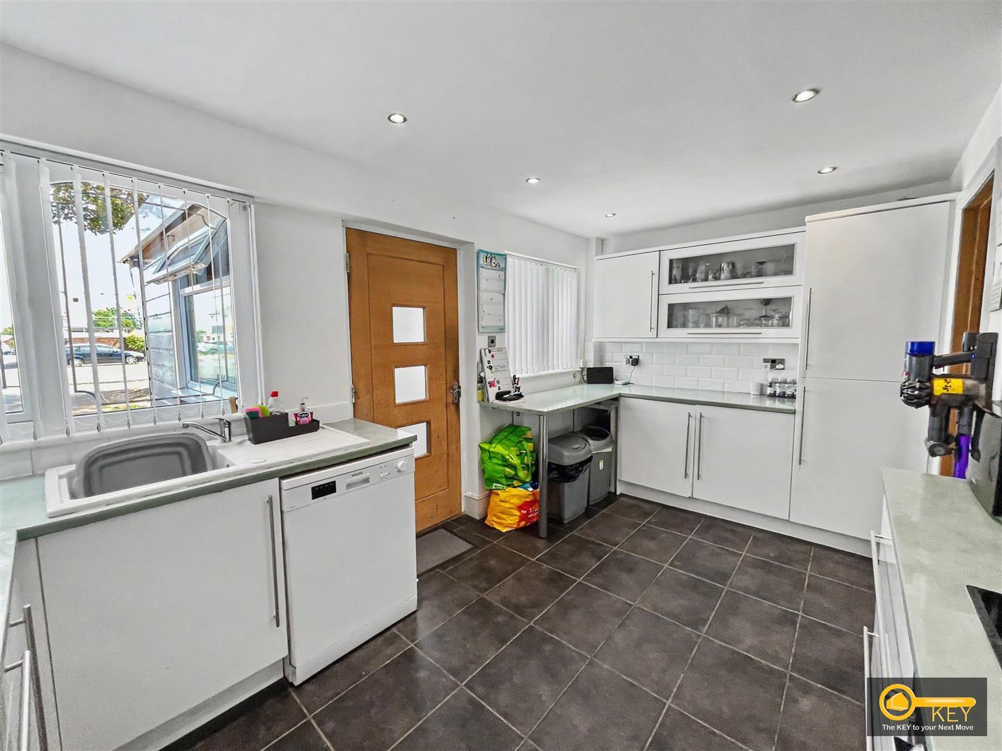 Property Image 43291b62-5a69-4dff-98d7-94ec1b9ae5c9