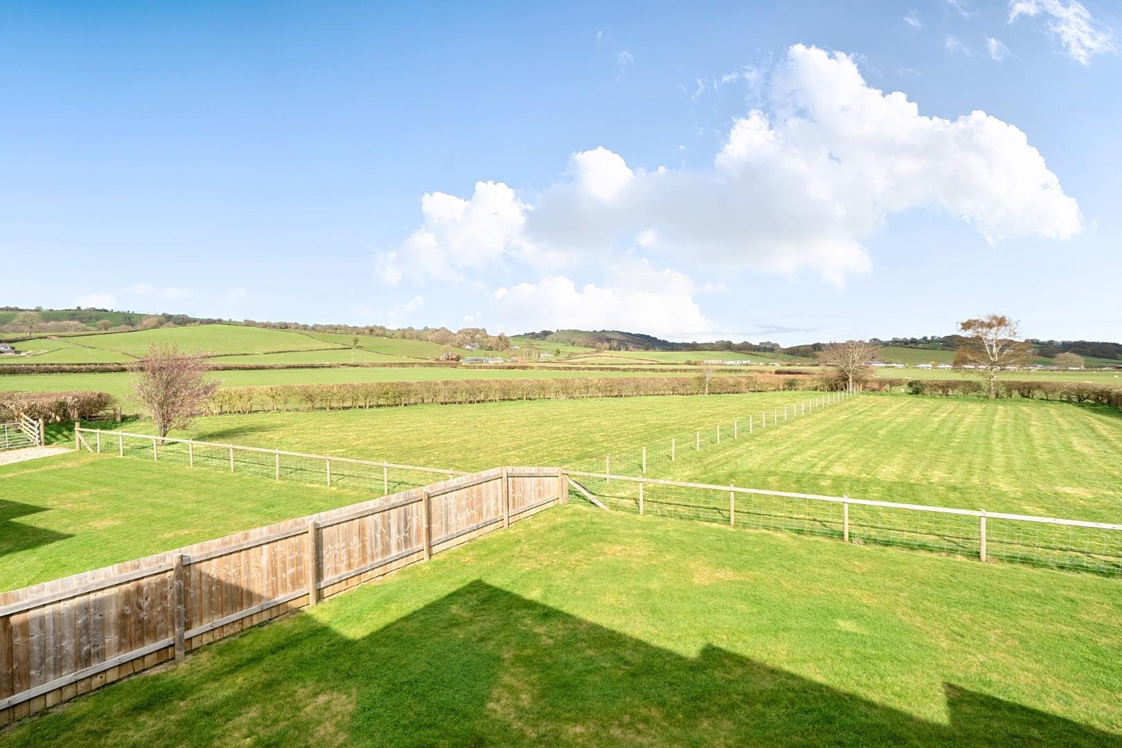 Property Image 432d30ce-7483-4d63-8a99-892ddb64c1e4