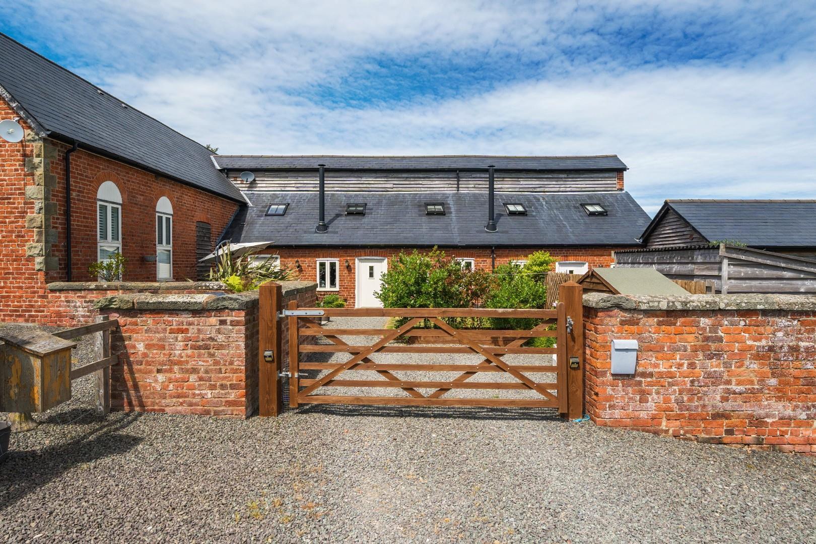 Property Image 43467267-7e28-48b2-8e8d-0947a7455ca8