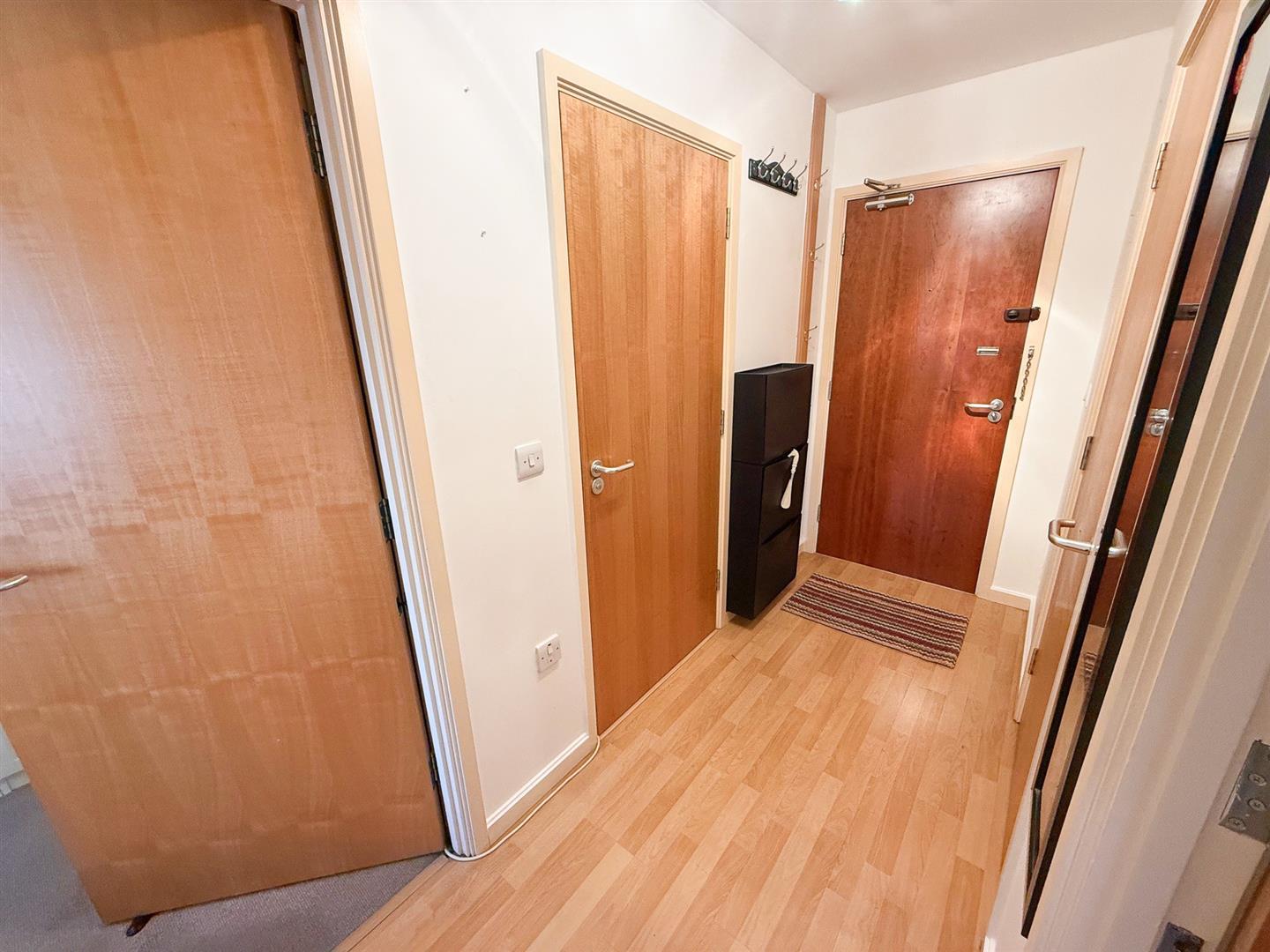 Property Image 434eaa20-5792-4e56-9b85-a90345f47843