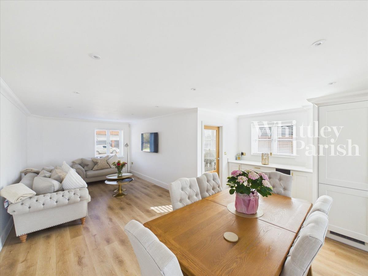 Property Image 434f4d28-b56e-46f9-86d8-ba74d24d98f6