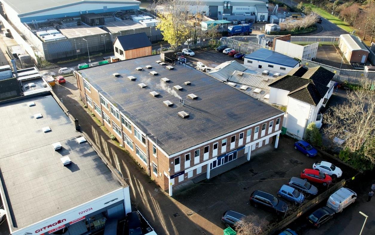 freehold warehouse unit for sale on Holmethorpe Industrial Estate, Redhill, Surrey RH1 contact RAB Commercial Property