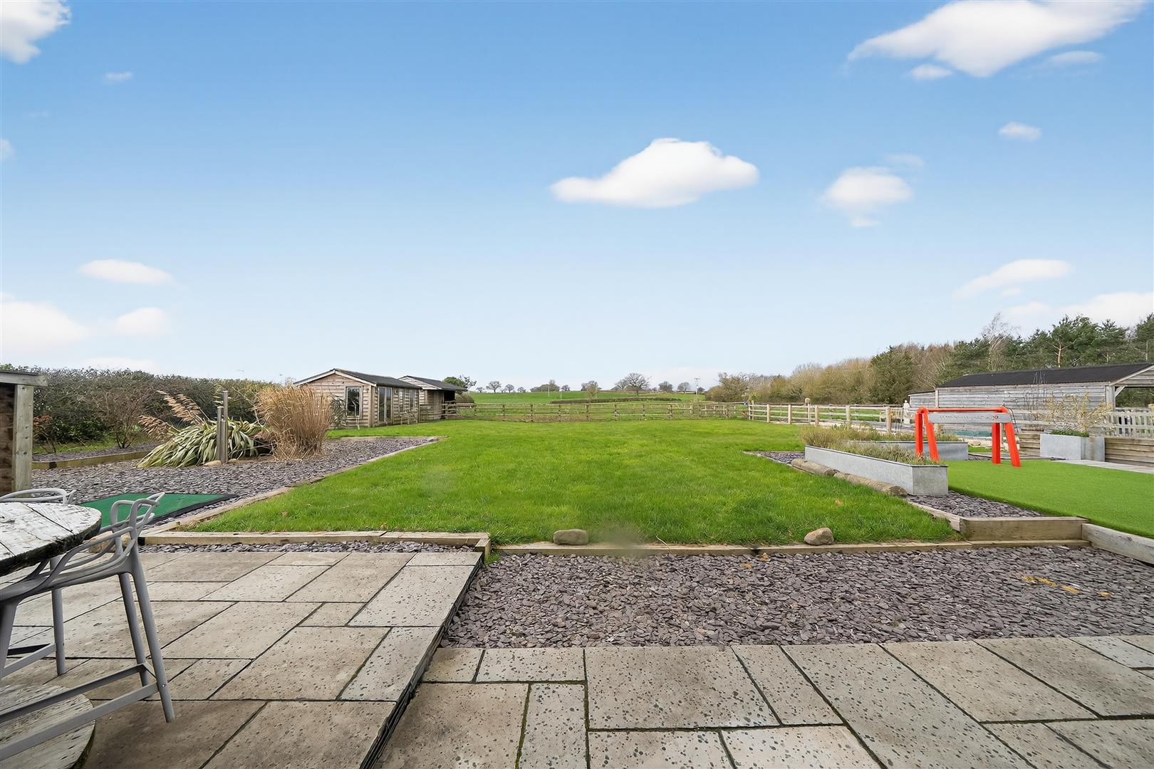 Property Image 436e6154-5e1c-4f35-aaf5-95205765bde3