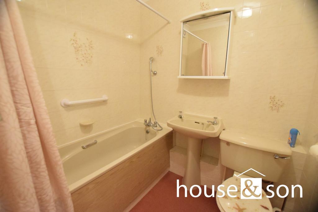 Property Image 437048f8-b673-402b-b8d7-57a86dd3c497