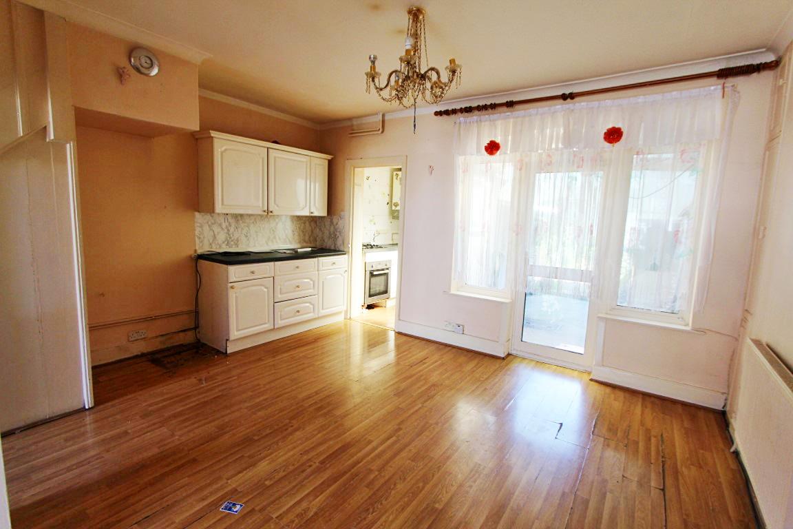 Property Image 438794c4-5ff8-4cf8-a4b8-98a3a84cbc43