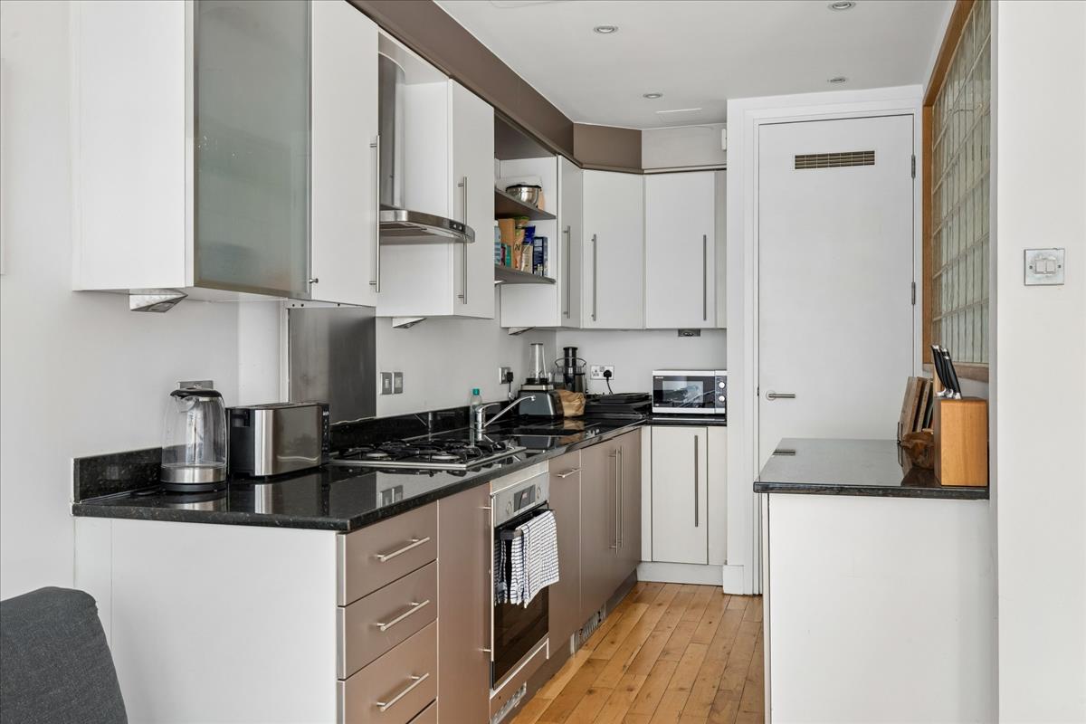 Property Image 438de5a7-de22-4d3c-8773-04dc1a8782fb