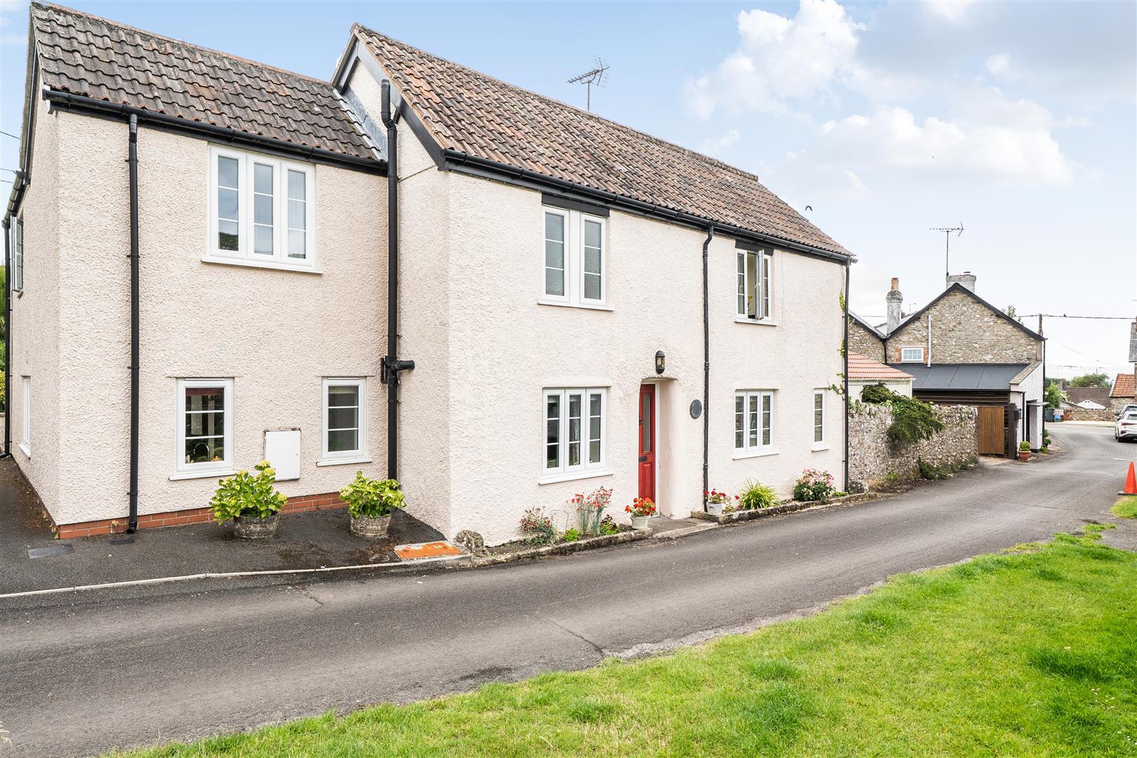 Property Image 4391ef6d-cc27-4a70-bcb7-5c2514db0425