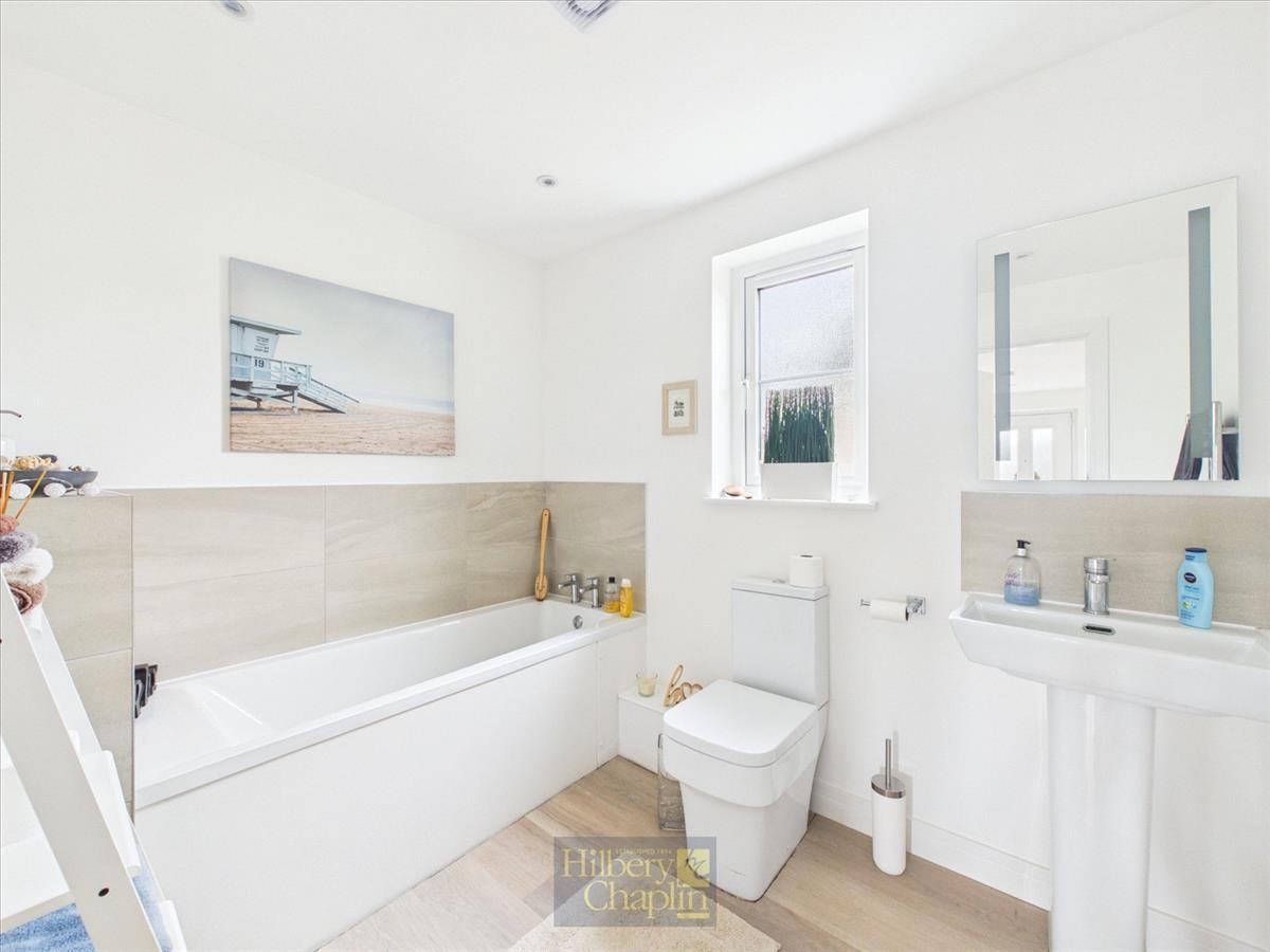 Property Image 43954bc9-027c-47f4-a584-e246cbdfef06