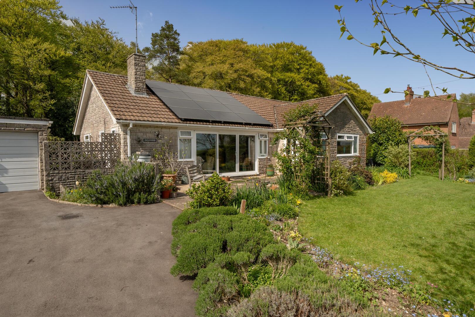 Property Image 439db86d-8c93-44fa-9a79-eb335ce79dd4