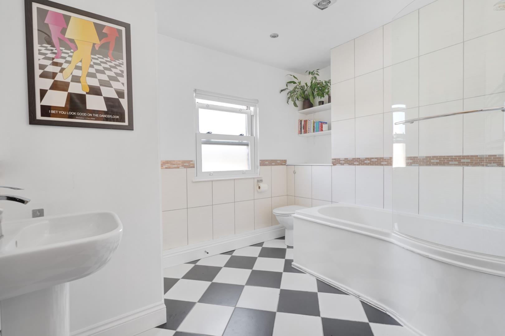 Property Image 439e06b9-a748-4a0b-a717-2c0c552809b7