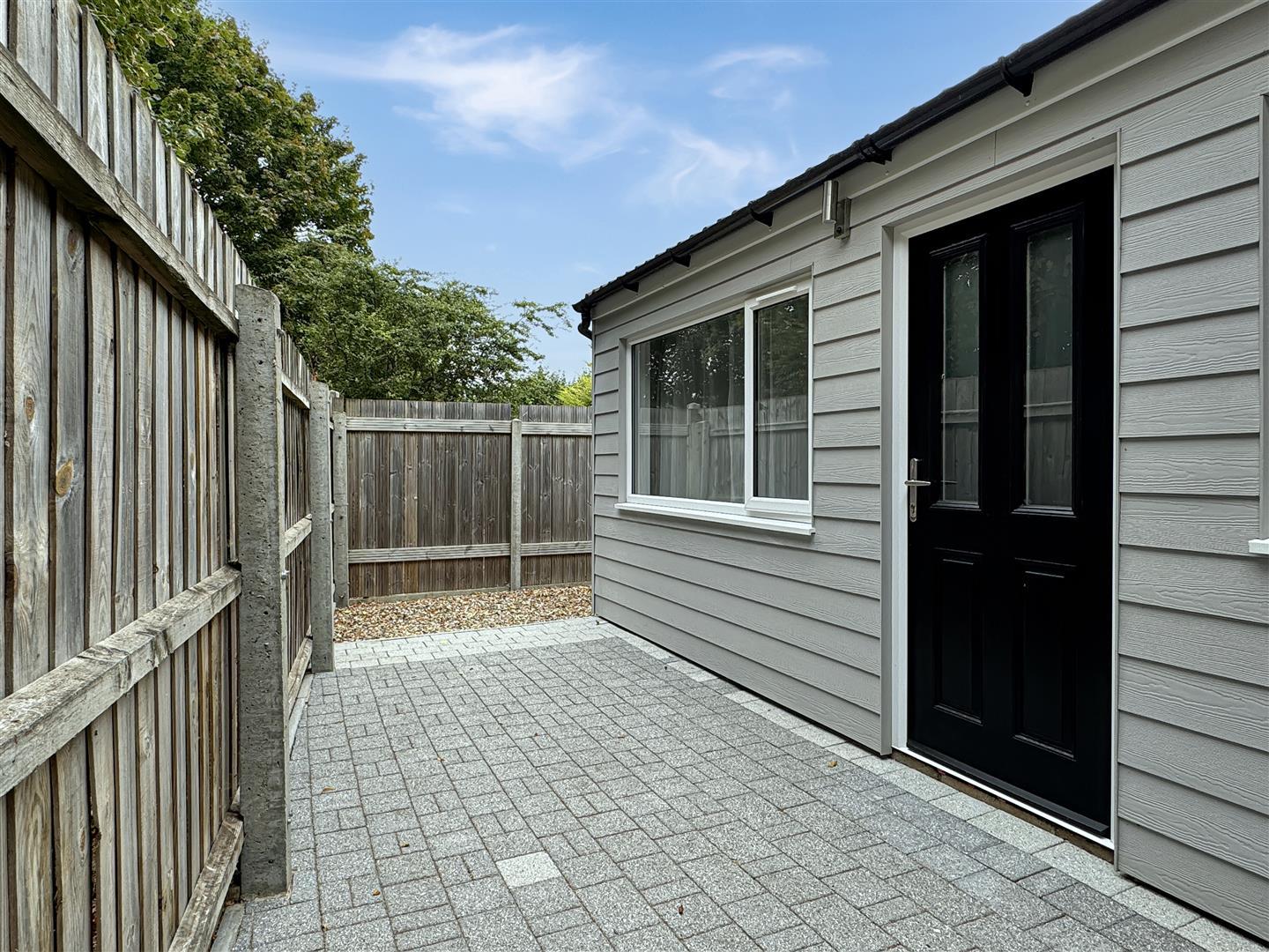Property Image 43abbe3a-e294-42b4-a12f-32c1683a948f